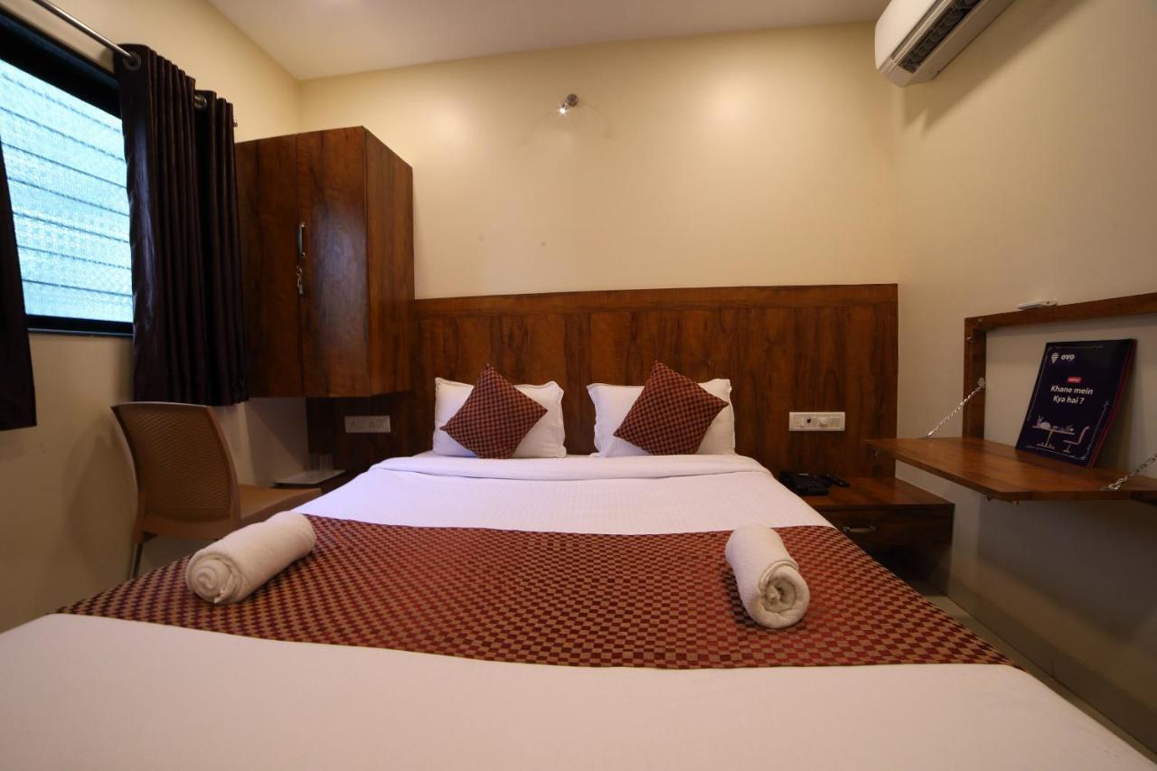 Oyo 8757 Prakash Inn Bombay Eksteriør billede
